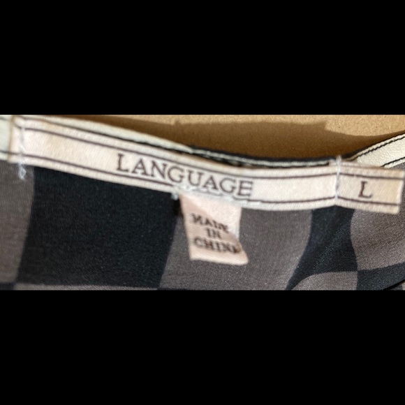 Language LA blouse. - Picture 6 of 6